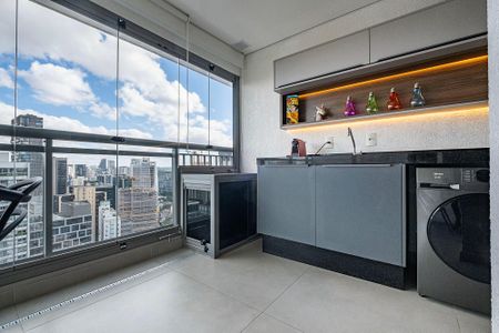 Varanda de apartamento para alugar com 1 quarto, 50m² em Pinheiros, São Paulo
