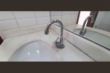 Apartamento para alugar com 65m², 3 quartos e 1 vaga Apartamento para alugar com 65m², 3 quartos e 1 vagaBanheiro social