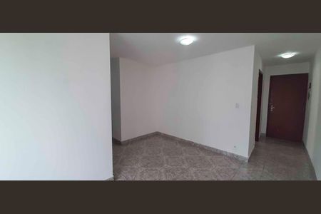 Apartamento para alugar com 65m², 3 quartos e 1 vaga Apartamento para alugar com 65m², 3 quartos e 1 vagaSala