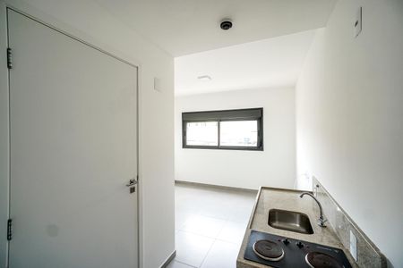 Cozinha de kitnet/studio para alugar com 1 quarto, 20m² em Vila Esperança, São Paulo