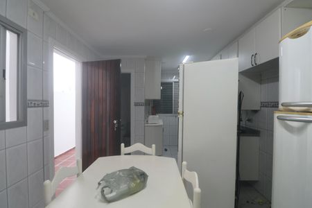 Apartamento para alugar com 110m², 2 quartos e 3 vagas Apartamento para alugar com 110m², 2 quartos e 3 vagasCozinha