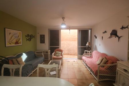 Apartamento para alugar com 110m², 2 quartos e 3 vagas Apartamento para alugar com 110m², 2 quartos e 3 vagasSala