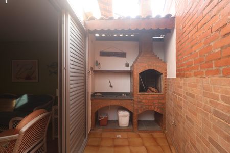 Apartamento para alugar com 110m², 2 quartos e 3 vagas Apartamento para alugar com 110m², 2 quartos e 3 vagasVaranda