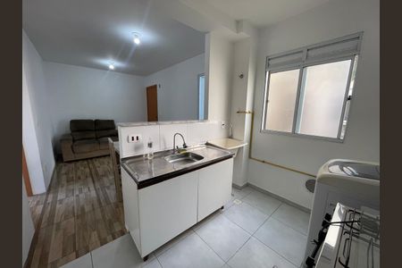 Apartamento para alugar com 39m², 2 quartos e 1 vagaCozinha e Área de Serviço