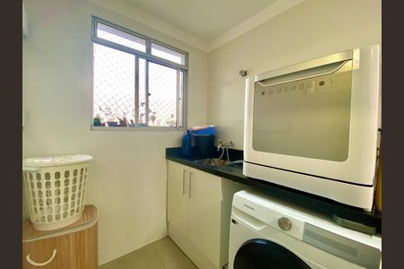 Apartamento à venda com 69m², 2 quartos e 1 vaga Apartamento à venda com 69m², 2 quartos e 1 vagaÁrea de Serviço