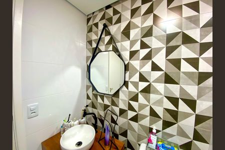 Apartamento à venda com 69m², 2 quartos e 1 vaga Apartamento à venda com 69m², 2 quartos e 1 vagaBanheiro social