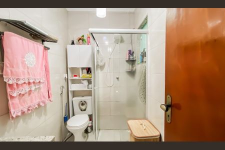 Casa à venda com 120m², 3 quartos e 2 vagas Casa à venda com 120m², 3 quartos e 2 vagasBanheiro Social