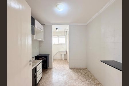 Apartamento à venda com 60m², 2 quartos e 1 vaga Apartamento à venda com 60m², 2 quartos e 1 vagaCozinha