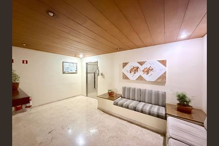 Apartamento à venda com 60m², 2 quartos e 1 vaga Apartamento à venda com 60m², 2 quartos e 1 vagaHall Social Bloco