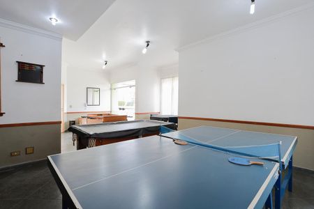 Apartamento à venda com 55m², 2 quartos e 1 vaga Apartamento à venda com 55m², 2 quartos e 1 vagaÁrea comum - Salão de jogos