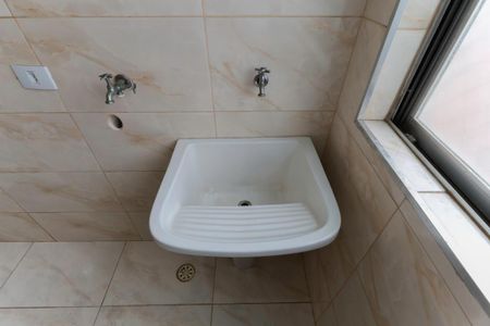 Apartamento à venda com 55m², 2 quartos e 1 vaga Apartamento à venda com 55m², 2 quartos e 1 vagaCozinha e área de serviço
