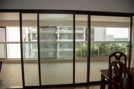 Vista da Sala de apartamento à venda com 2 quartos, 137m² em Jardim das Acácias, São Paulo