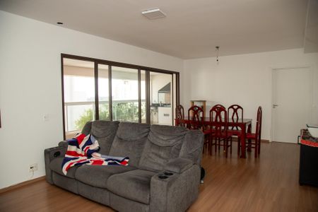 Sala de apartamento à venda com 2 quartos, 137m² em Jardim das Acácias, São Paulo