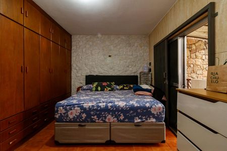 Casa à venda com 142m², 4 quartos e 1 vagaSuíte