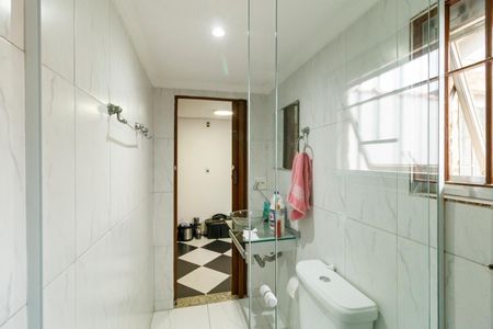 Casa à venda com 142m², 4 quartos e 1 vagaBanheiro - Casa 2