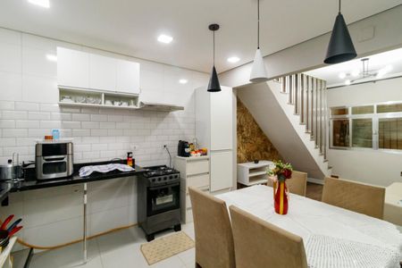 Cozinha de casa para alugar com 4 quartos, 142m² em Jardim Brasil (zona Norte), São Paulo