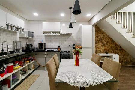Casa à venda com 142m², 4 quartos e 1 vagaCozinha
