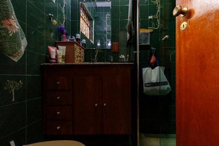 Casa à venda com 142m², 4 quartos e 1 vagaBanheiro da Suíte 2