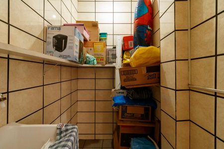 Casa à venda com 142m², 4 quartos e 1 vagaÁrea de Serviço - Casa 2