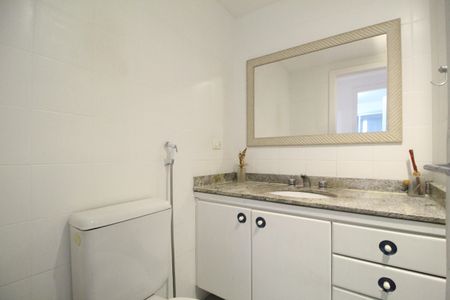 Apartamento à venda com 87m², 3 quartos e 1 vagaBanheiro social 