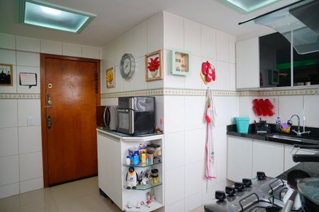 Apartamento à venda com 203m², 3 quartos e 2 vagasCozinha