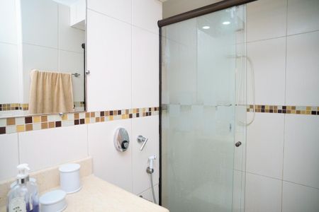 Apartamento à venda com 203m², 3 quartos e 2 vagasBanheiro Social