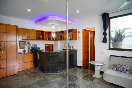 Apartamento à venda com 203m², 3 quartos e 2 vagasÁrea gourmet