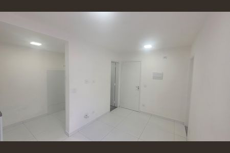 Sala de apartamento para alugar com 1 quarto, 33m² em Quinta da Paineira, São Paulo