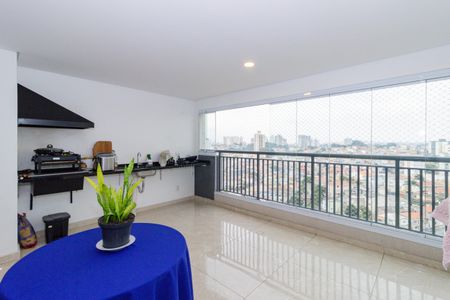 Apartamento à venda com 107m², 3 quartos e 2 vagasVaranda