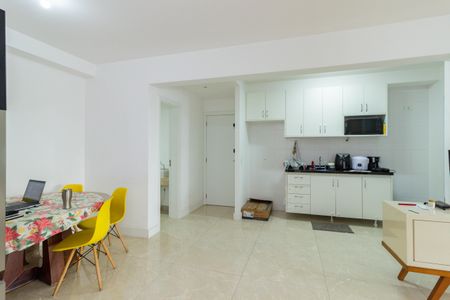 Sala de apartamento à venda com 3 quartos, 107m² em Vila Albertina, São Paulo