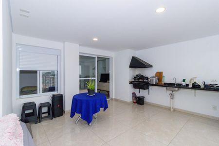 Apartamento à venda com 107m², 3 quartos e 2 vagasVaranda