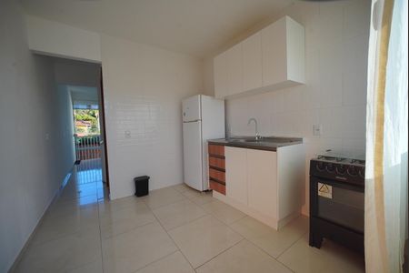 Sala - cozinha de apartamento para alugar com 1 quarto, 25m² em Ingleses do Rio Vermelho, Florianópolis