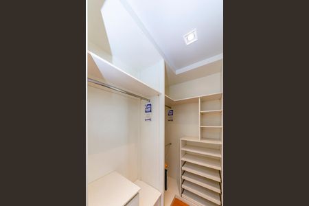 Apartamento para alugar com 65m², 2 quartos e 2 vagasCloset da suíte 1