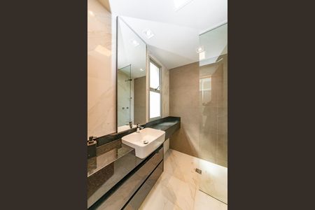 Apartamento para alugar com 65m², 2 quartos e 2 vagasBanheiro da Suíte 1