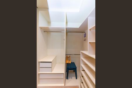 Apartamento para alugar com 65m², 2 quartos e 2 vagasCloset da suíte 1