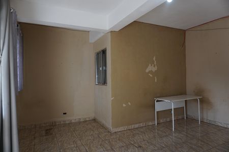 Casa para alugar com 120m², 3 quartos e 2 vagasSala