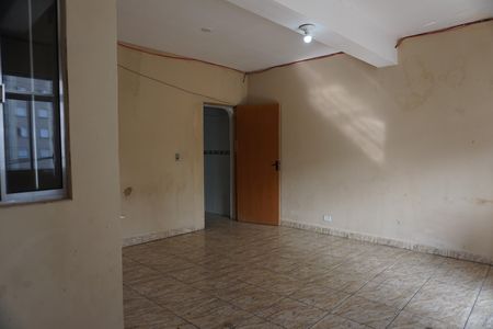 Casa para alugar com 120m², 3 quartos e 2 vagasSala