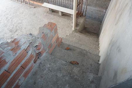 Casa para alugar com 120m², 3 quartos e 2 vagasEscada 3