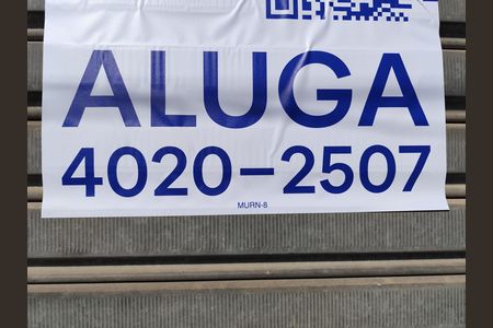 Casa para alugar com 120m², 3 quartos e 2 vagas Casa para alugar com 120m², 3 quartos e 2 vagasFachada
