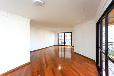 Apartamento à venda com 360m², 3 quartos e 4 vagasSala
