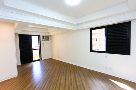 Apartamento à venda com 360m², 3 quartos e 4 vagasSuíte 3
