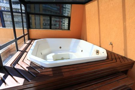 Apartamento à venda com 360m², 3 quartos e 4 vagasCobertura