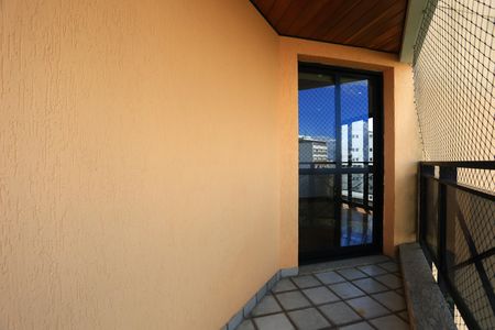 Apartamento à venda com 360m², 3 quartos e 4 vagasVaranda da Sala