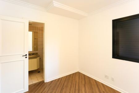 Apartamento à venda com 360m², 3 quartos e 4 vagasSuíte 2