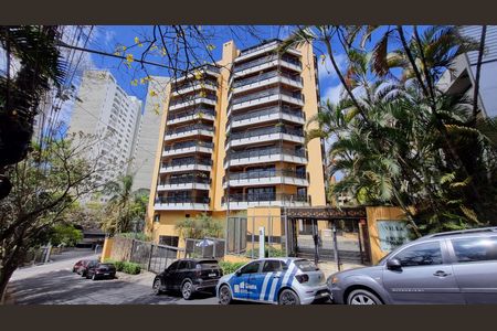 Apartamento à venda com 360m², 3 quartos e 4 vagasFachada