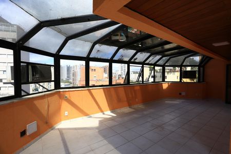 Apartamento à venda com 360m², 3 quartos e 4 vagasCobertura