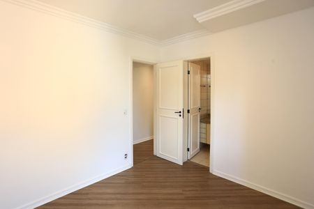 Apartamento à venda com 360m², 3 quartos e 4 vagasSuíte 2