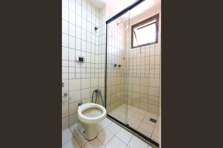 Apartamento à venda com 360m², 3 quartos e 4 vagasBanheiro da Suíte 2