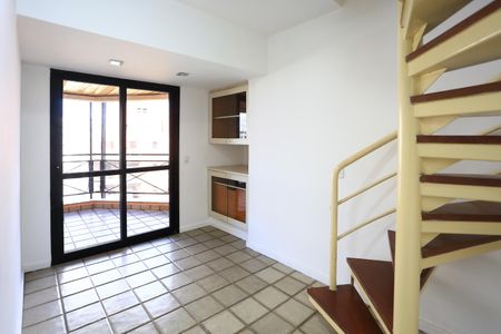 Apartamento à venda com 360m², 3 quartos e 4 vagasCopa