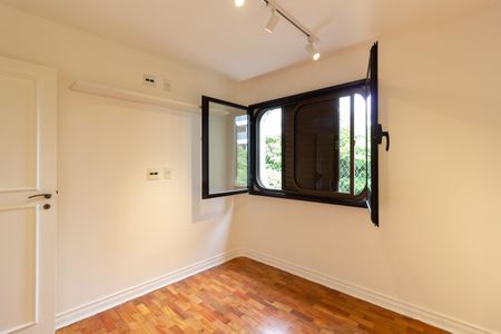 Apartamento para alugar com 122m², 3 quartos e 2 vagas Apartamento para alugar com 122m², 3 quartos e 2 vagasQuarto 2